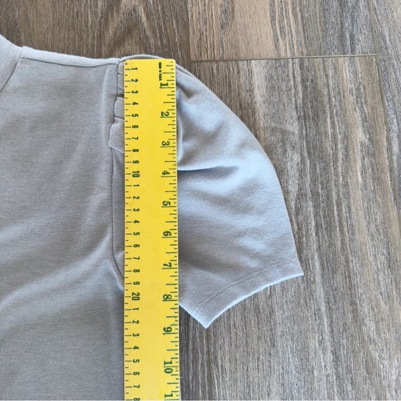 FREE PEOPLE PUFFY SLEEVE MOCK NECK Gray ZIPPER BACK TOP Size Small - Picture 8 of 10